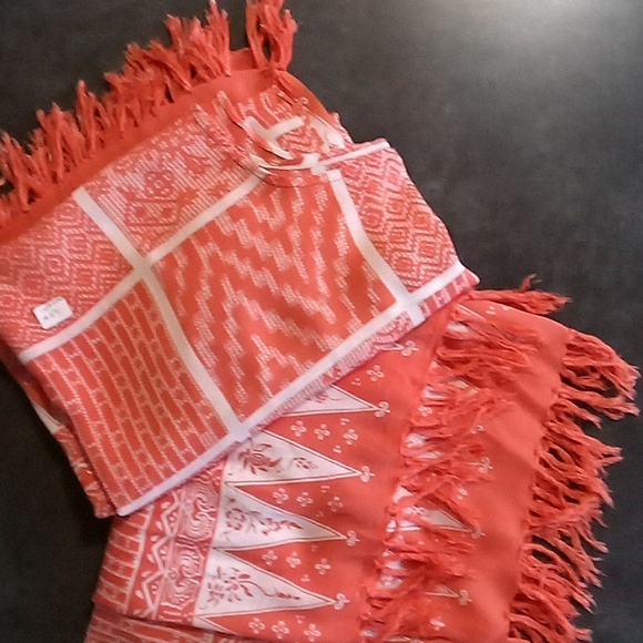 Stunning 2pc Orange Gaucho top & wrap - Picture 14 of 16